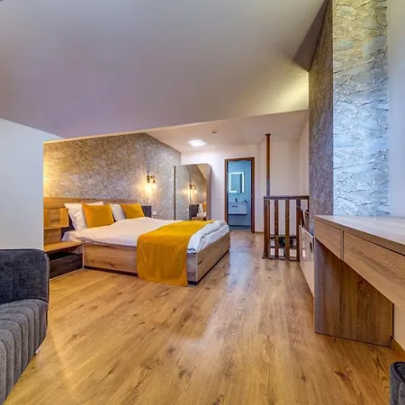 Skyday Penthouse Deluxe At Oak Apartman Szmoljan