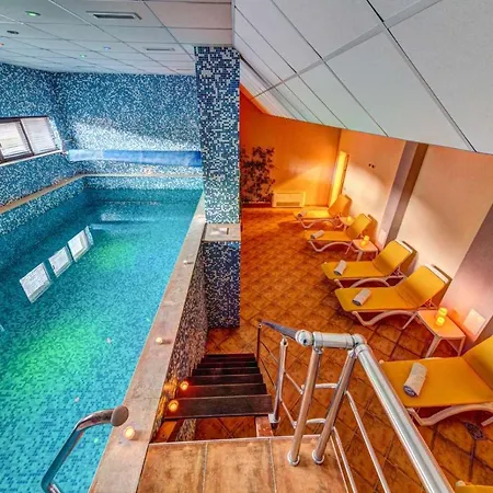 Skyday Penthouse Deluxe At Oak Apartman *
